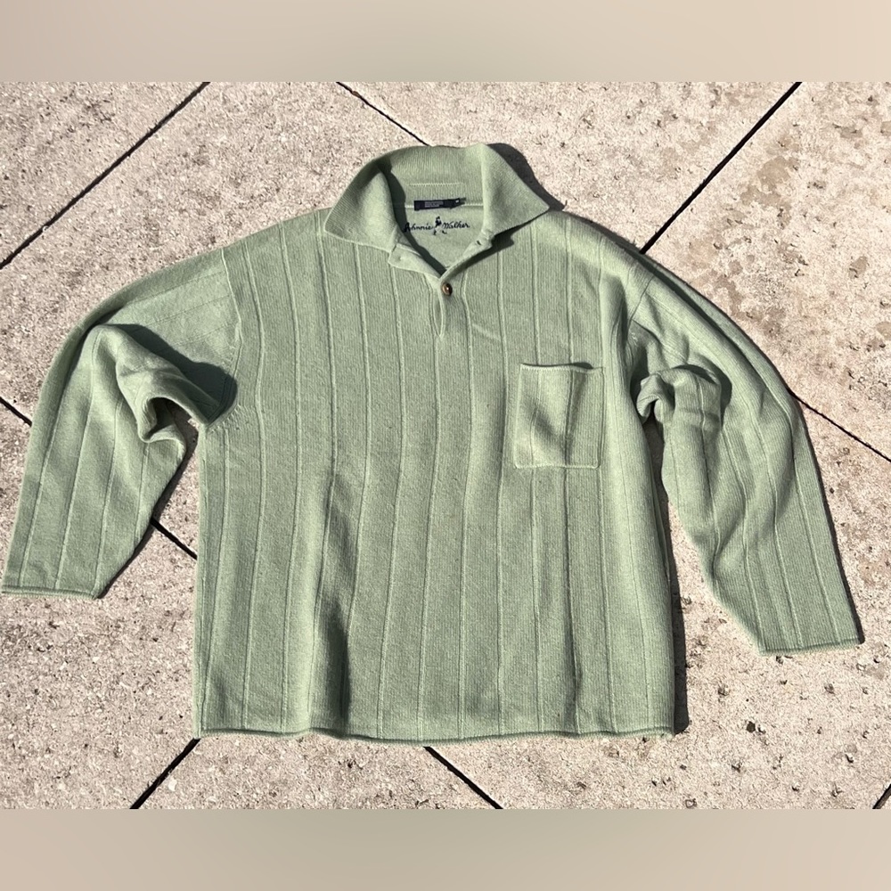 100% cashmere sweater , johnnie walker